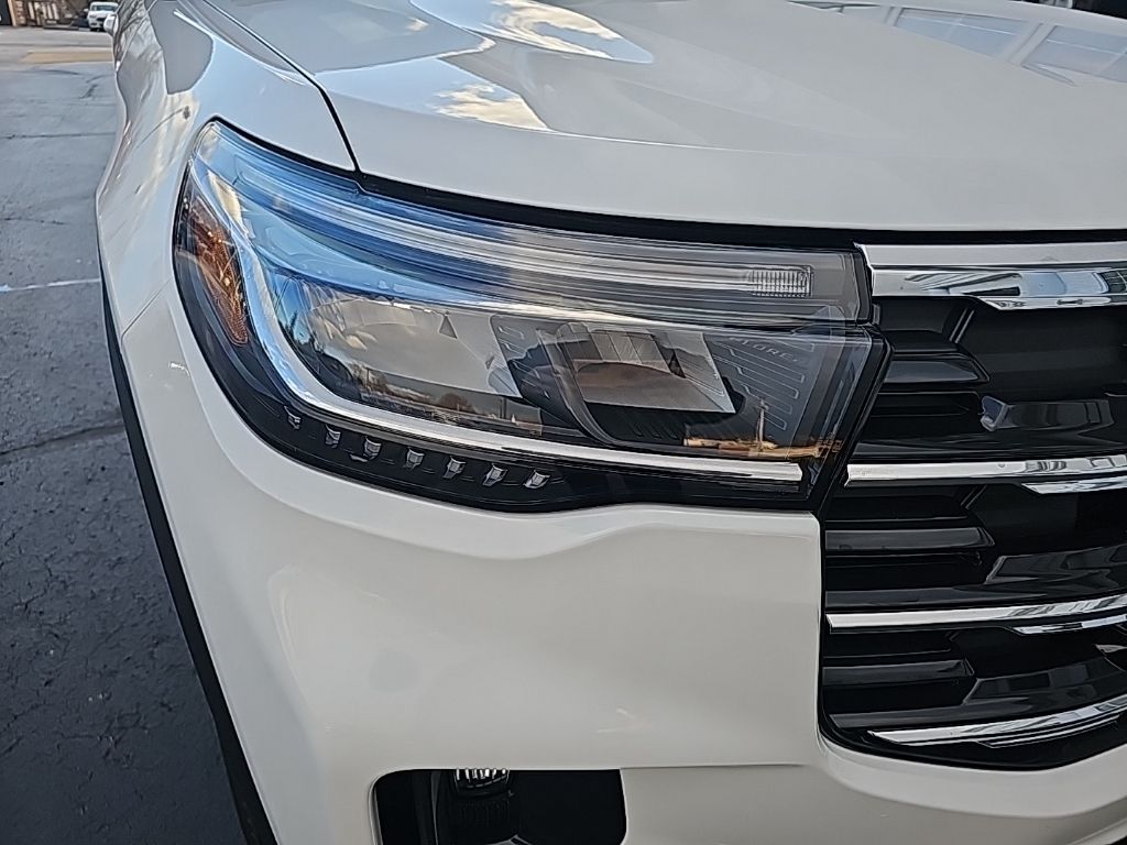 2026 Ford Explorer Active - Photo 7