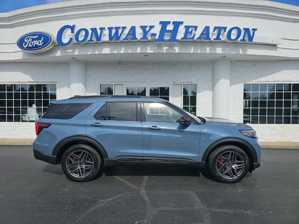 2026 Ford Explorer ST-LINE 4WD's photo