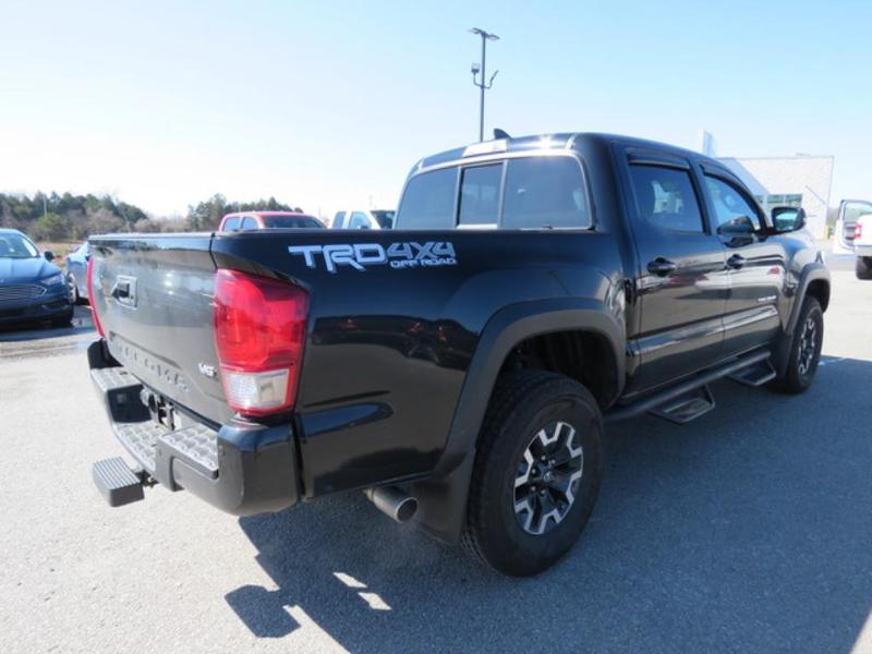 Used 2016 Toyota Tacoma Crew Cab Short Bed Truck