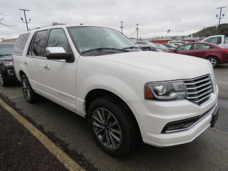 2015 Lincoln Navigator Base