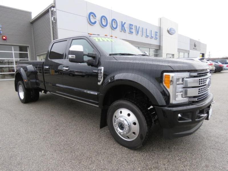 2018 Ford F-450 Super Duty Platinum's photo