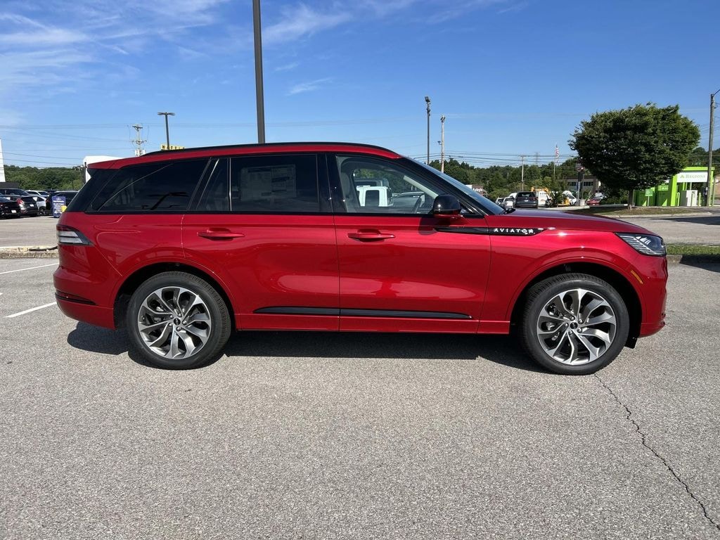 New 2026 Lincoln Aviator Premiere SUV