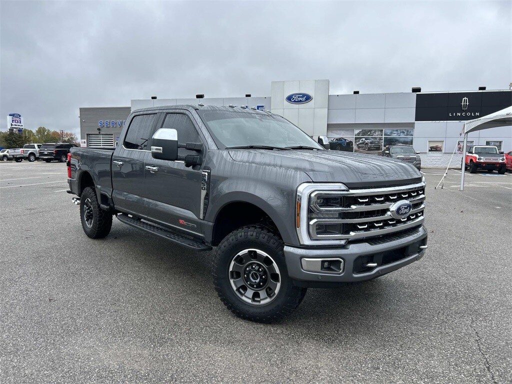 Used 2024 Ford F-250SD Platinum Truck
