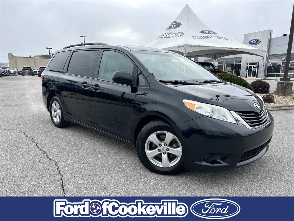 2017 Toyota Sienna LE