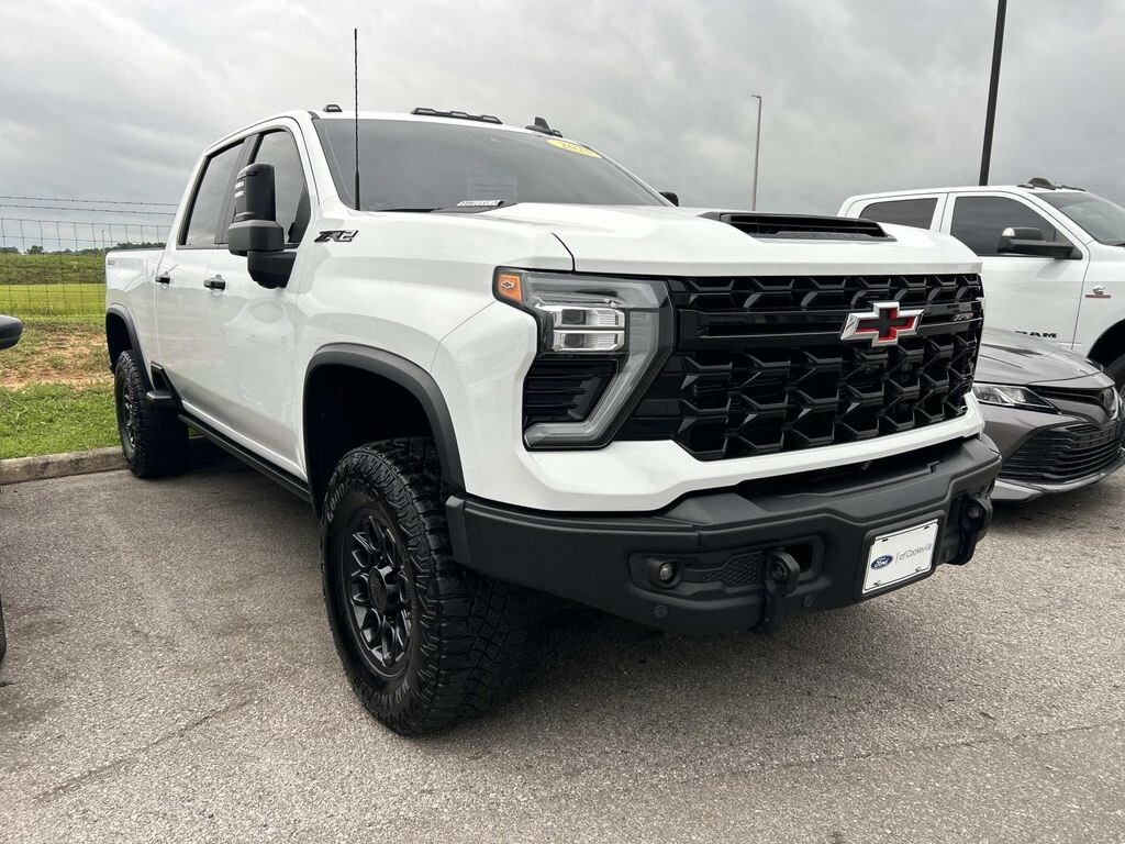 Used 2025 Chevrolet Silverado 2500HD ZR2 Truck