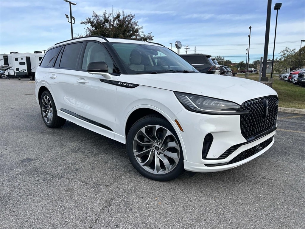New 2026 Lincoln Aviator Premiere SUV
