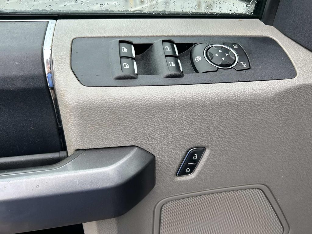 2022 Ford F-250 Super Duty XLT - Photo 25