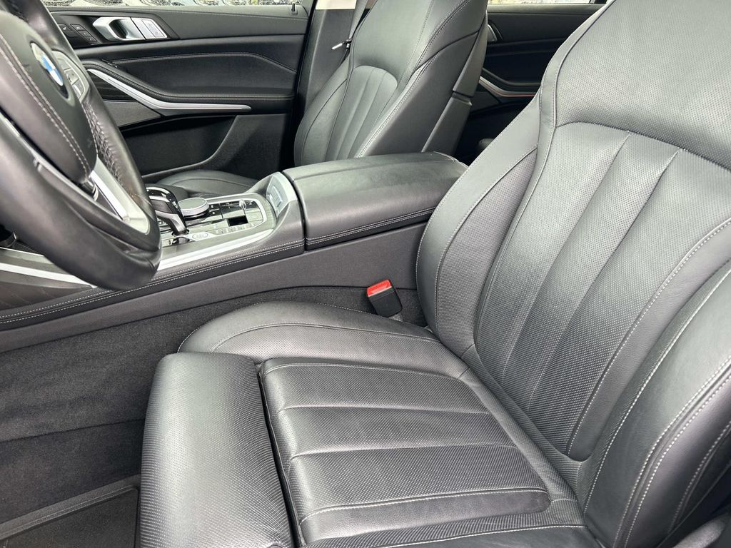 2021 BMW X7 40i - Photo 31