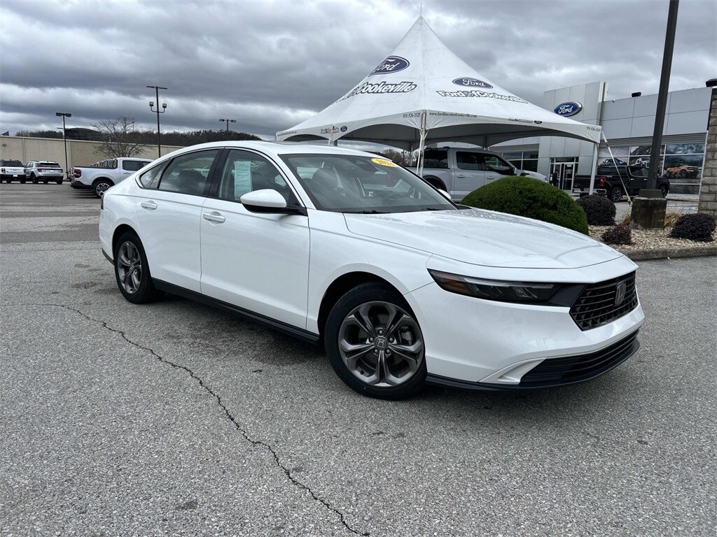 Used 2024 Honda Accord EX Sedan