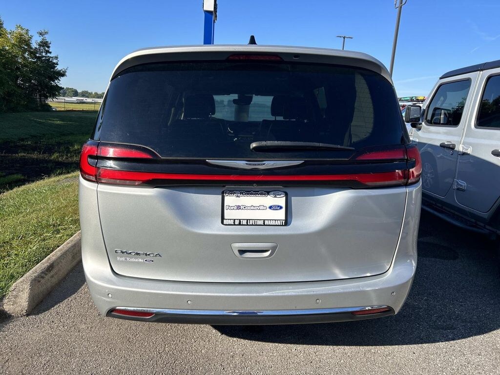 Certified 2023 Chrysler Pacifica Touring L Minivan/Van