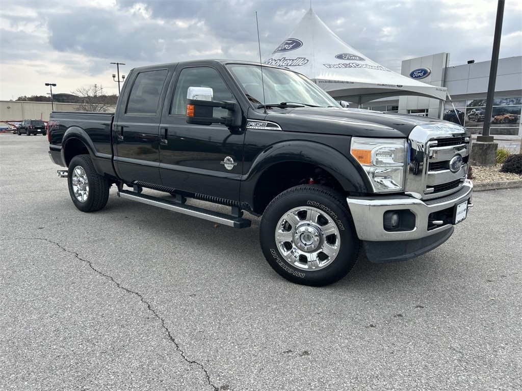 2015 Ford F-350 Super Duty Lariat's photo