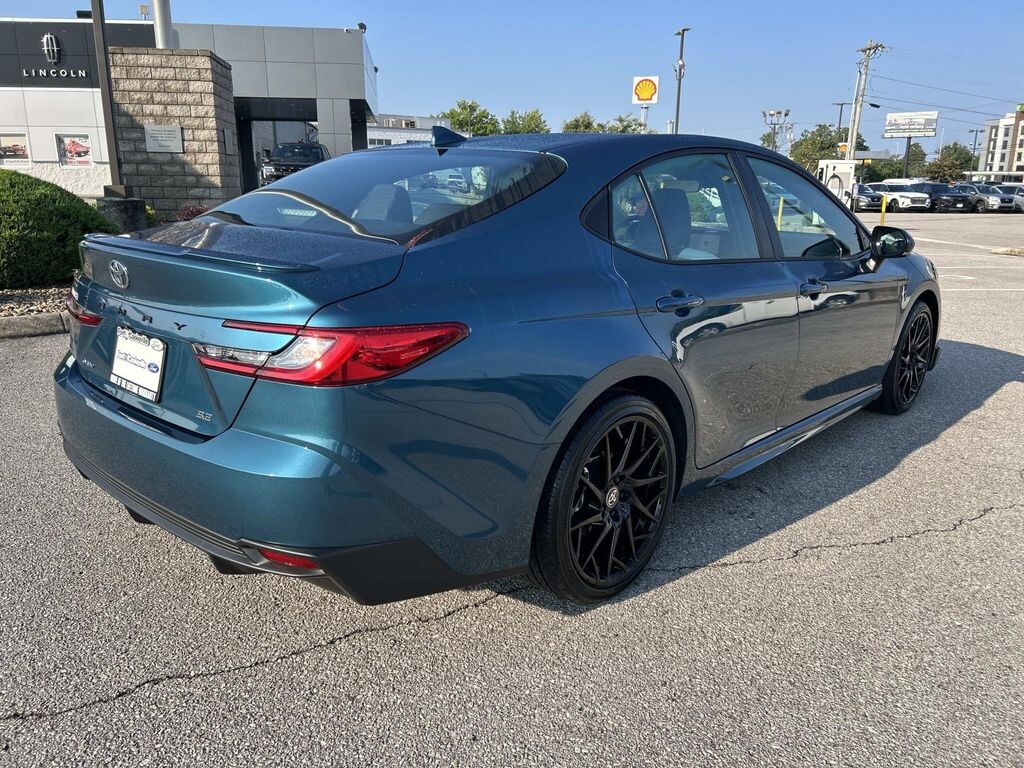 Used 2026 Toyota Camry SE Sedan
