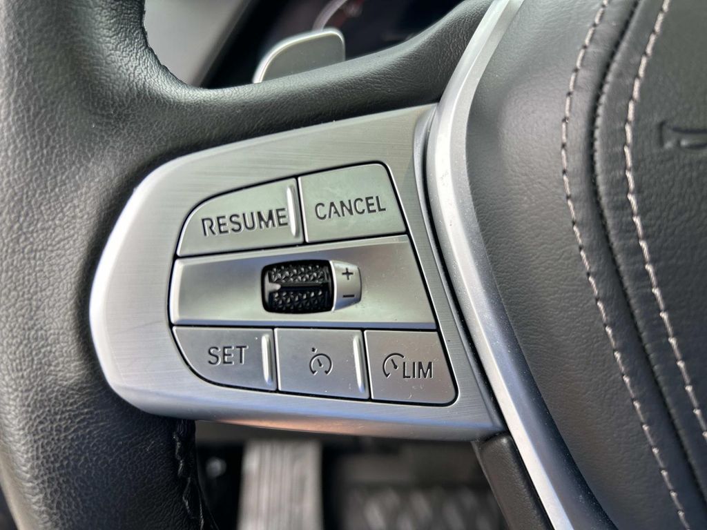 2021 BMW X7 40i - Photo 34