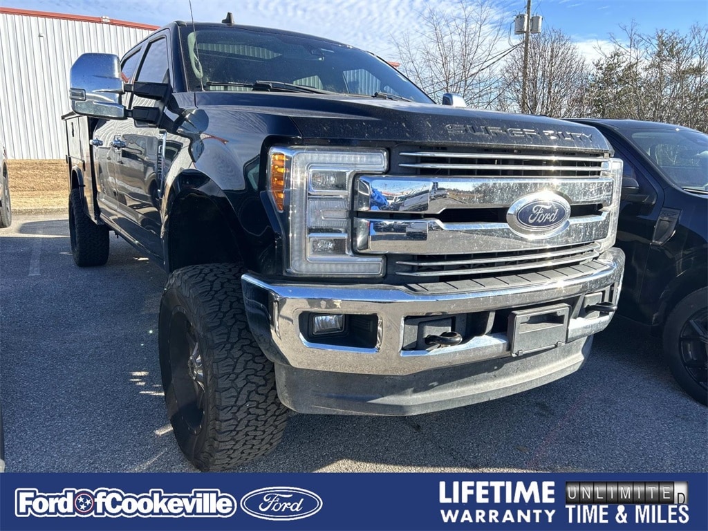 2019 Ford F-350 Super Duty Lariat's photo