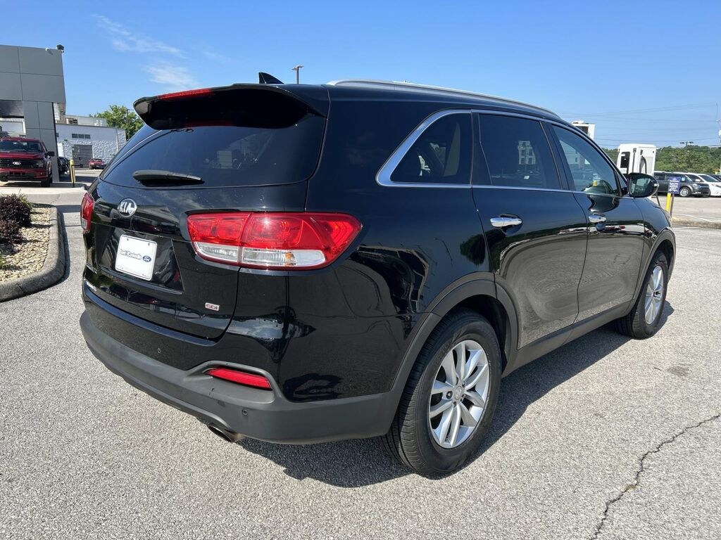 Used 2017 Kia Sorento LX SUV