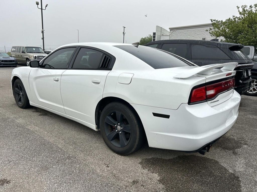 Used 2014 Dodge Charger SE Sedan