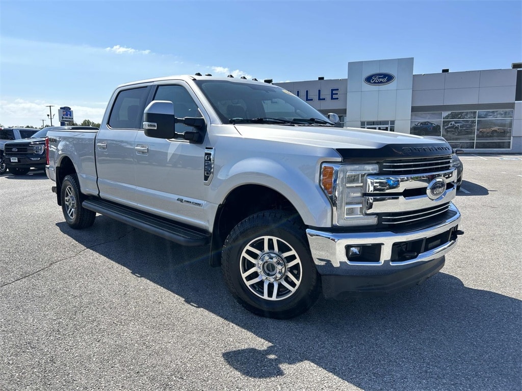 Used 2017 Ford F-250SD Lariat Truck