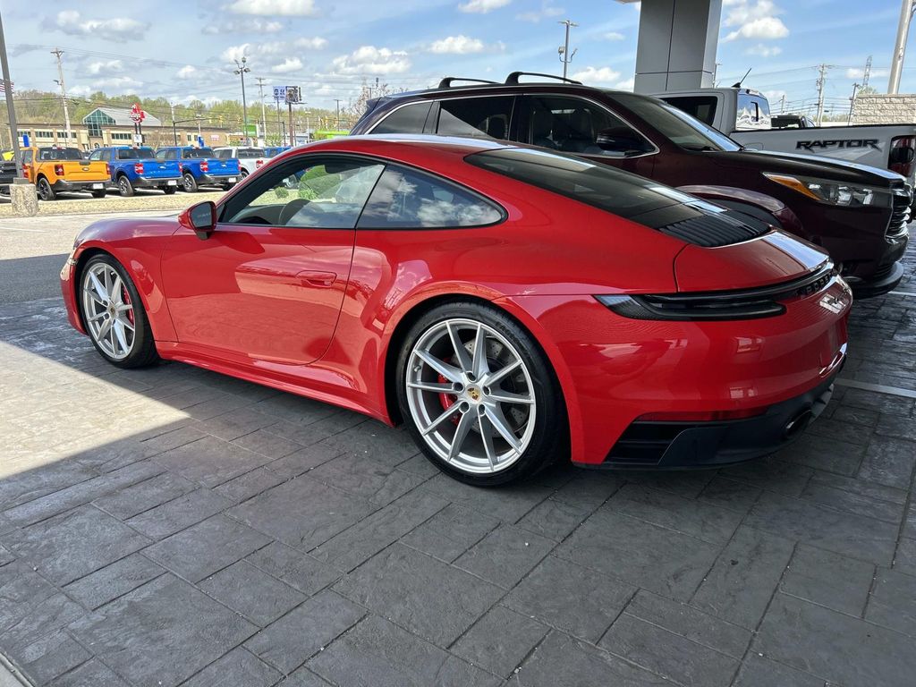 2024 Porsche 911 GTS - Photo 5