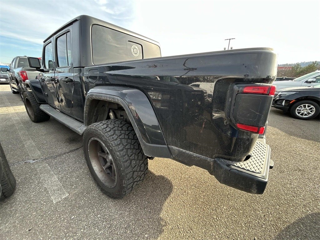 Used 2020 Jeep Gladiator Overland Truck