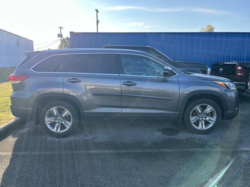 Certified 2018 Toyota Highlander Limited SUV