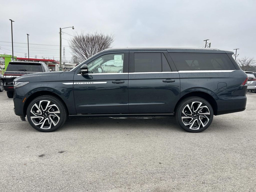 2026 Lincoln Navigator Reserve L - Photo 7
