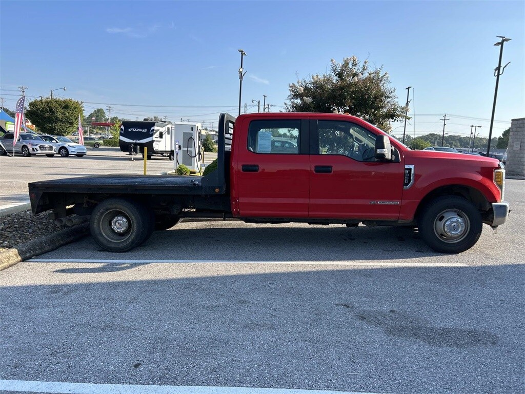 Used 2017 Ford F-350SD XL Chassis