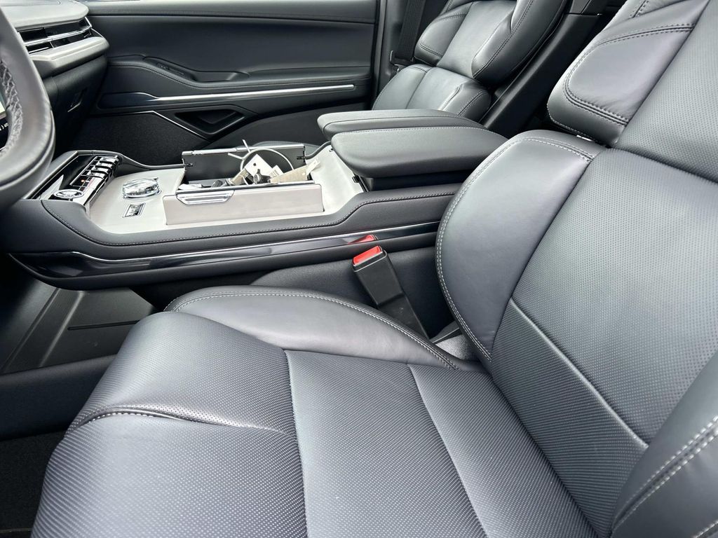 2026 Lincoln Navigator Reserve L - Photo 18