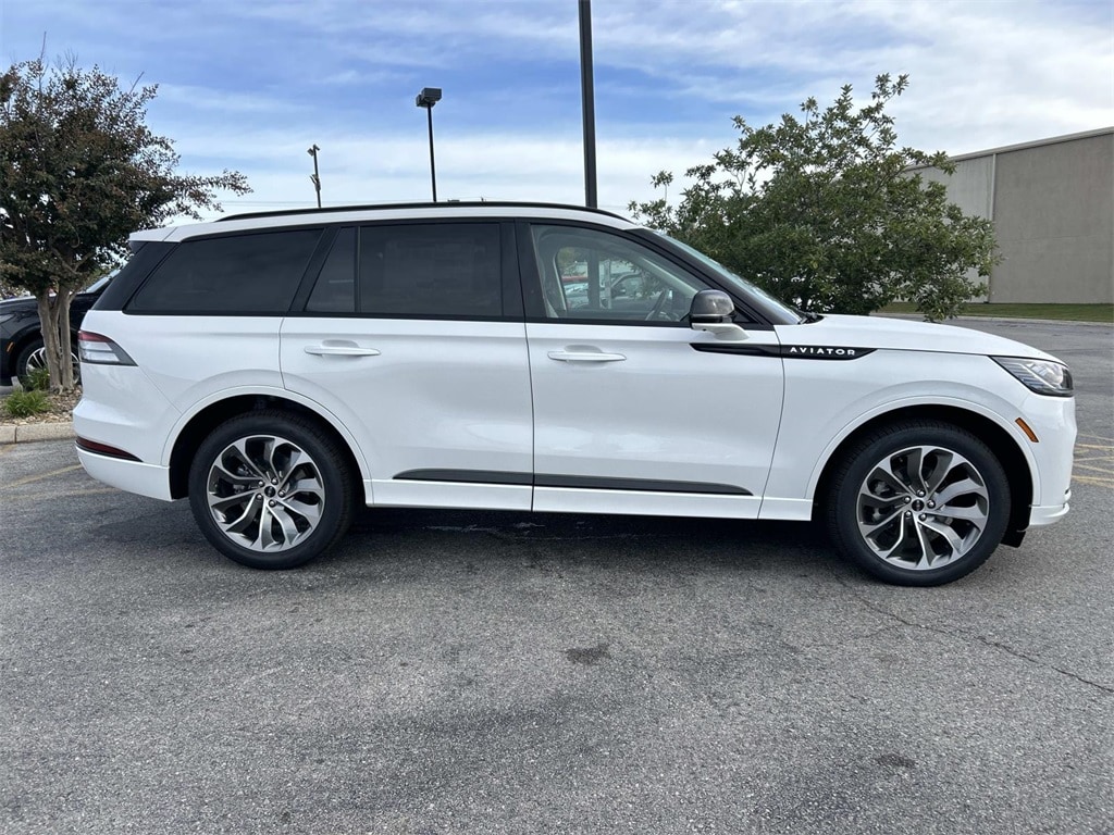 New 2026 Lincoln Aviator Premiere SUV
