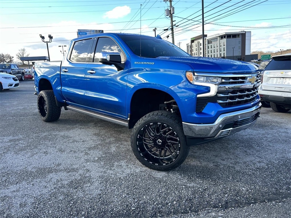 2023 Chevrolet Silverado 1500 LTZ's photo