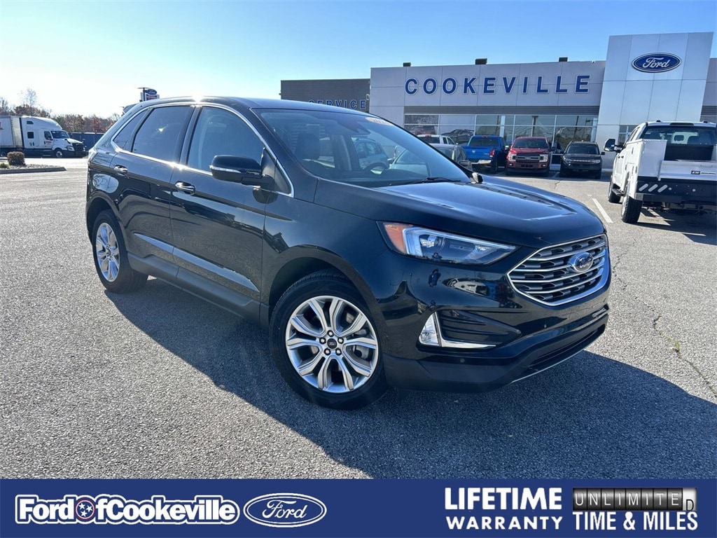 2024 Ford Edge Titanium's photo
