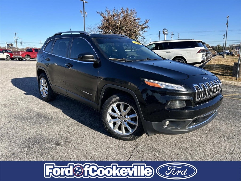 Used 2017 Jeep Cherokee Limited with VIN 1C4PJMDS3HW532558 for sale in Cookeville, TN