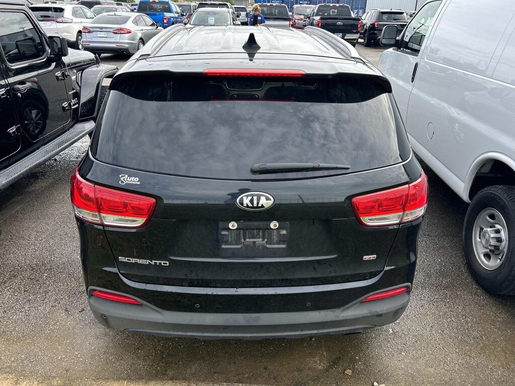 Used 2017 Kia Sorento LX SUV