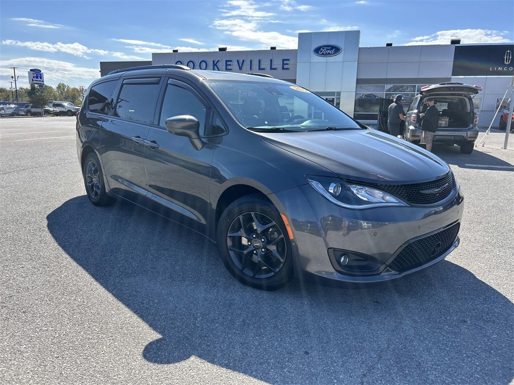 2019 Chrysler Pacifica Touring L Plus