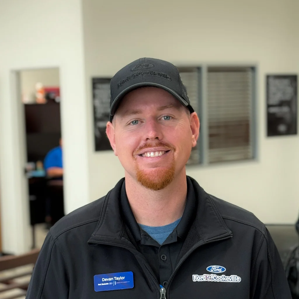 Staff member Devan Taylor from ID_6ea8e8dcbf2c