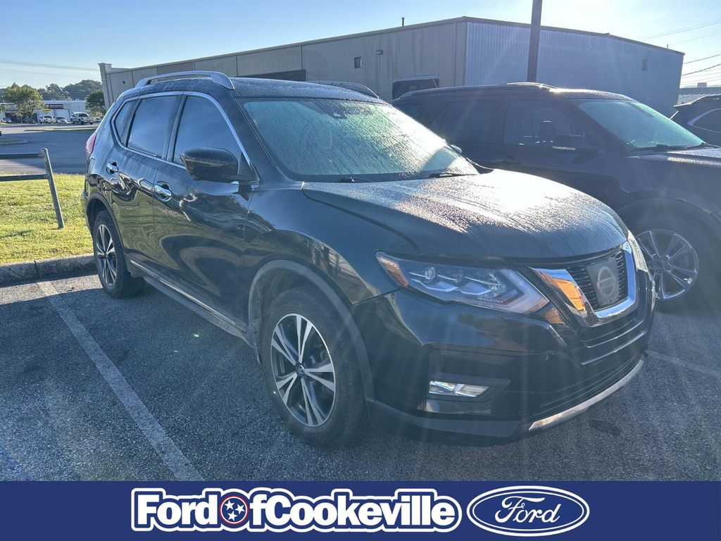 Used 2017 Nissan Rogue SL