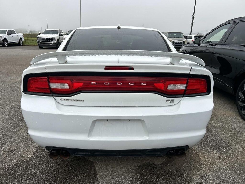Used 2014 Dodge Charger SE Sedan