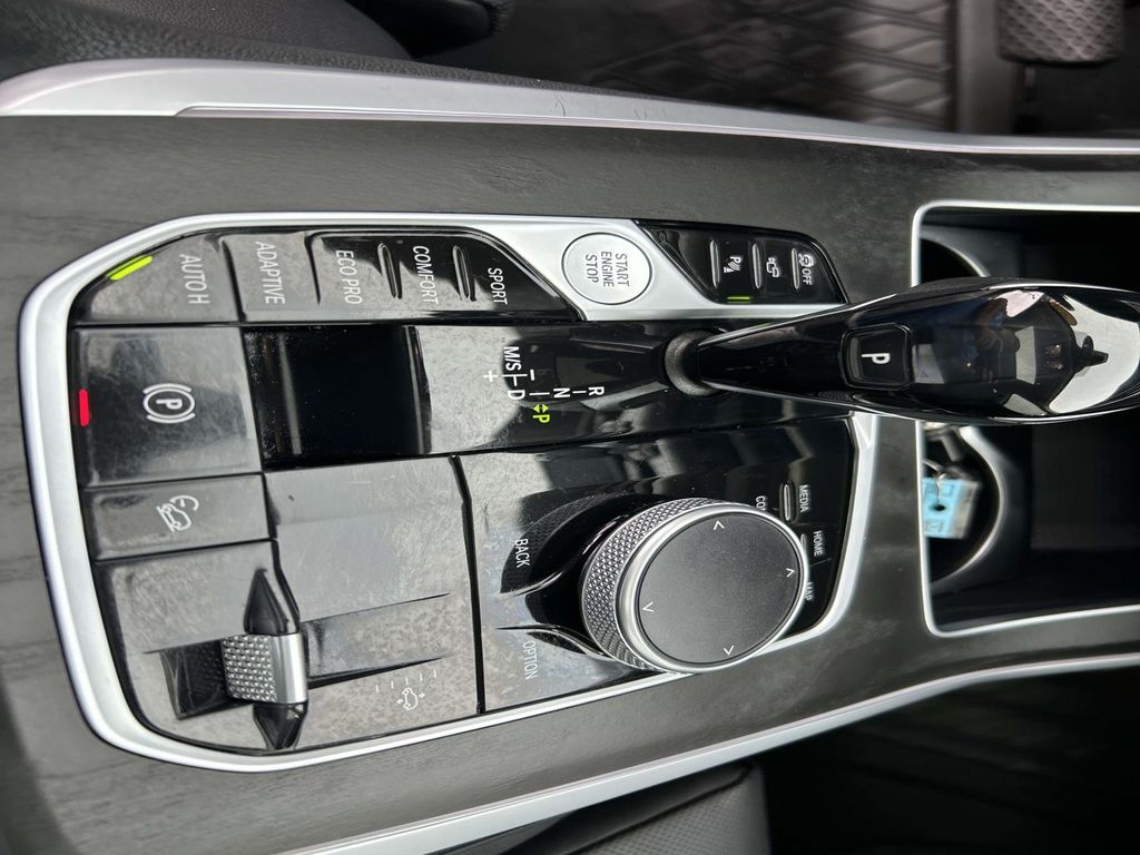2021 BMW X7 40i - Photo 36