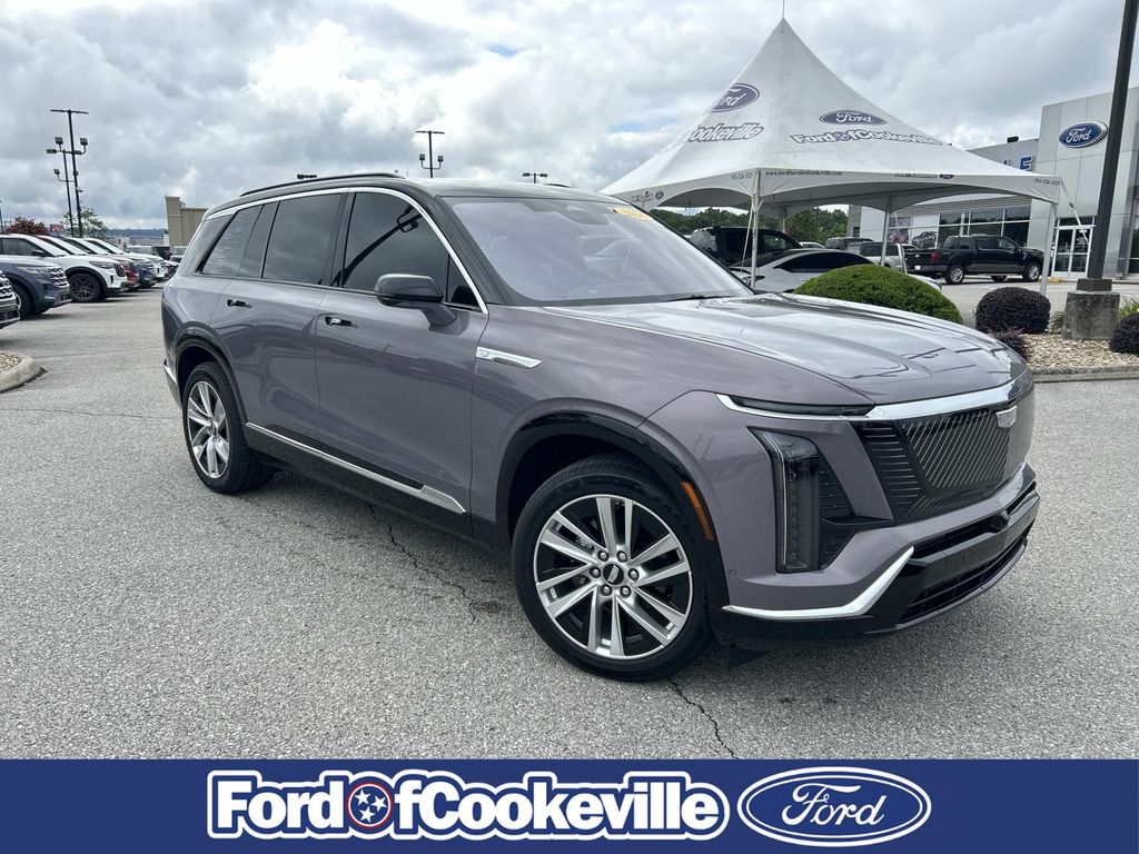 Used 2026 Cadillac Vistiq Luxury