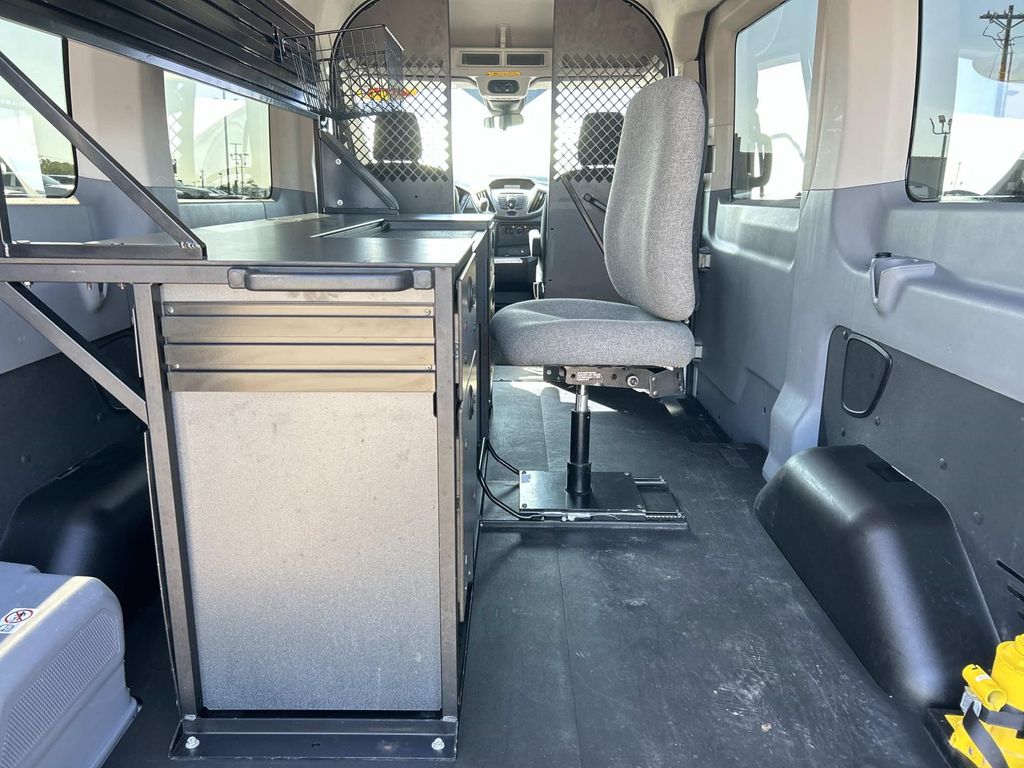 2015 Ford Transit XLT - Photo 12