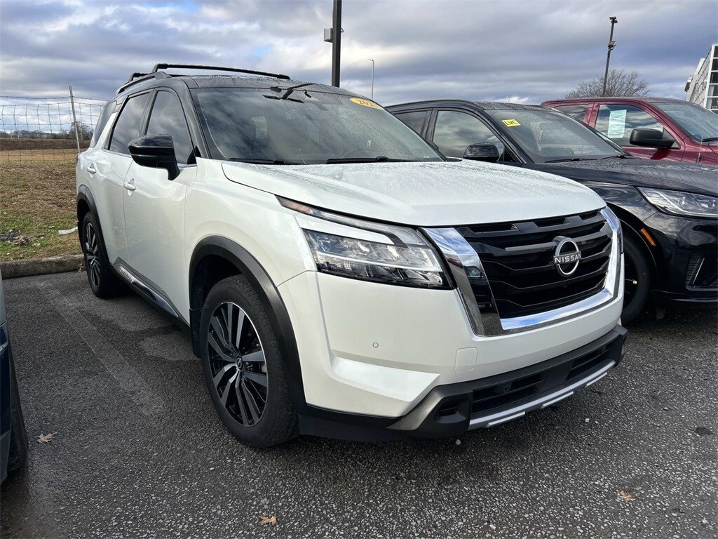 Used 2023 Nissan Pathfinder Platinum SUV