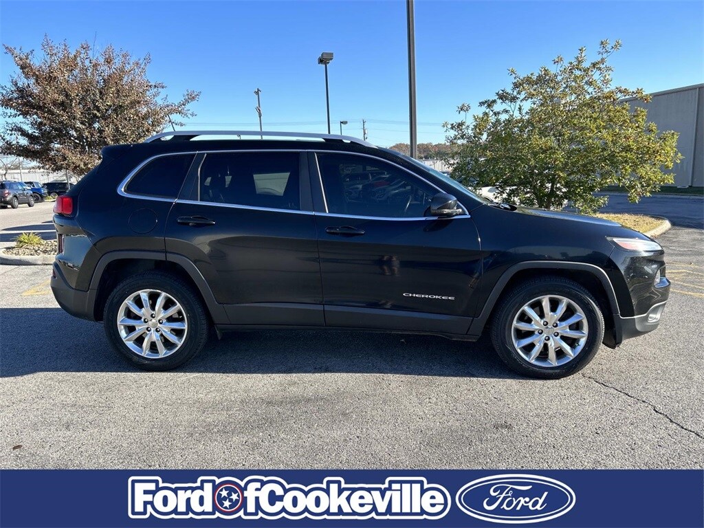 Used 2017 Jeep Cherokee Limited SUV