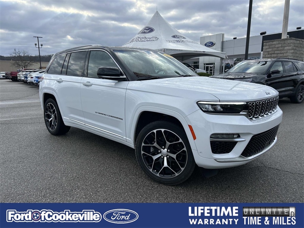 2022 Jeep Grand Cherokee Summit Reserve's photo