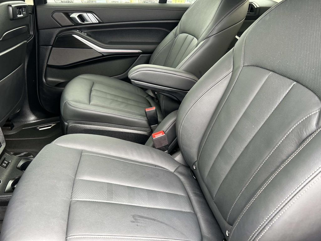 2021 BMW X7 40i - Photo 19