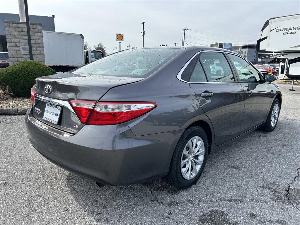 Used 2016 Toyota Camry LE Sedan