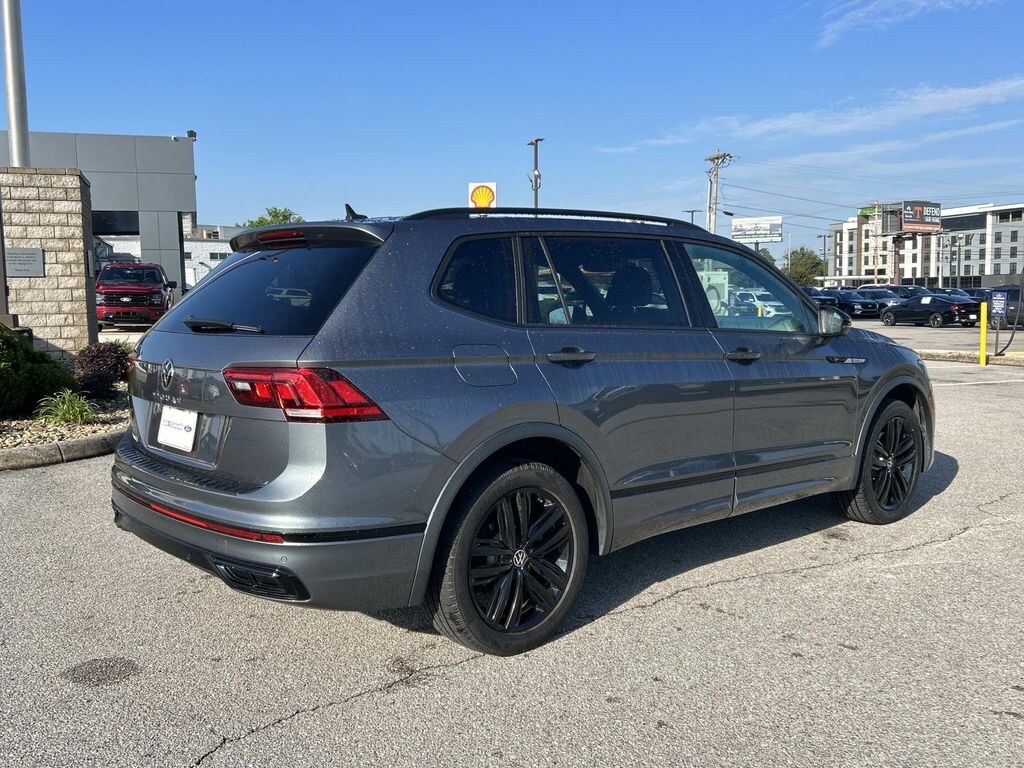 Certified 2022 Volkswagen Tiguan 2.0T SE R-Line Black SUV