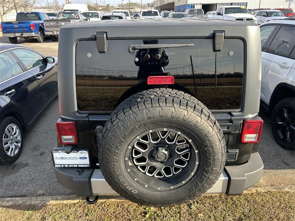 Used 2013 Jeep Wrangler Unlimited Sahara SUV