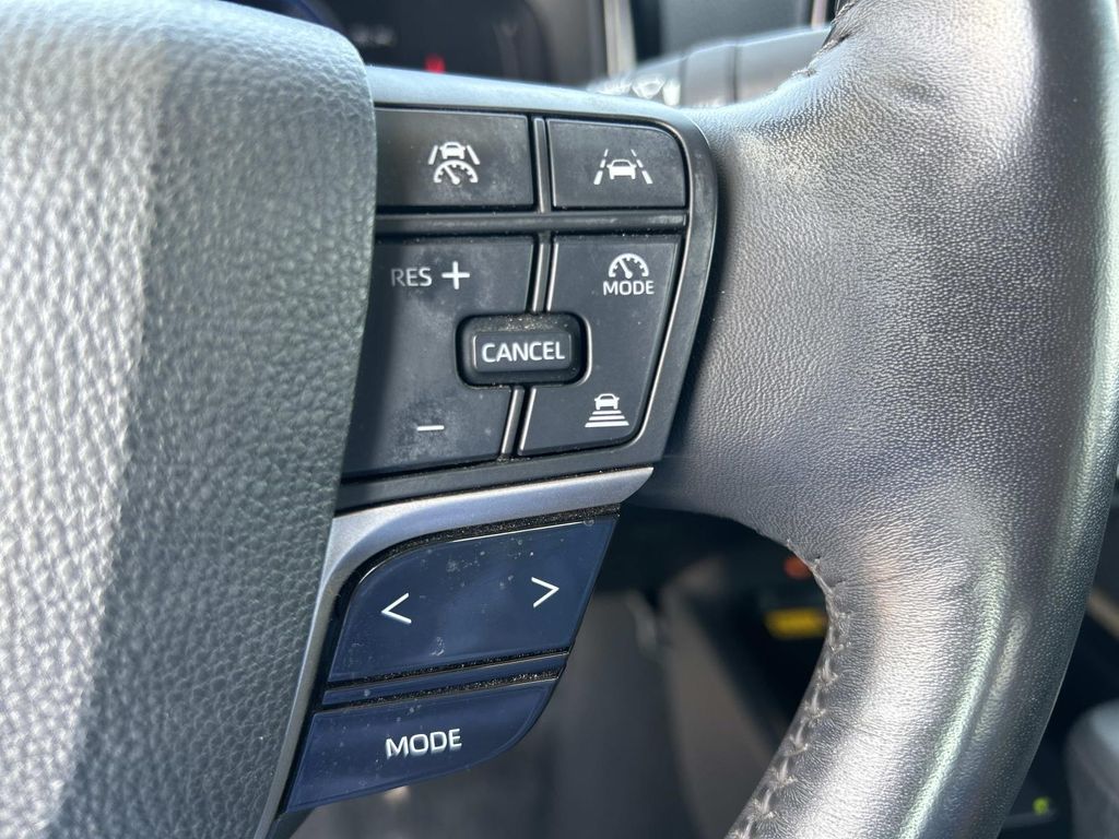 2025 Toyota Camry LE - Photo 26