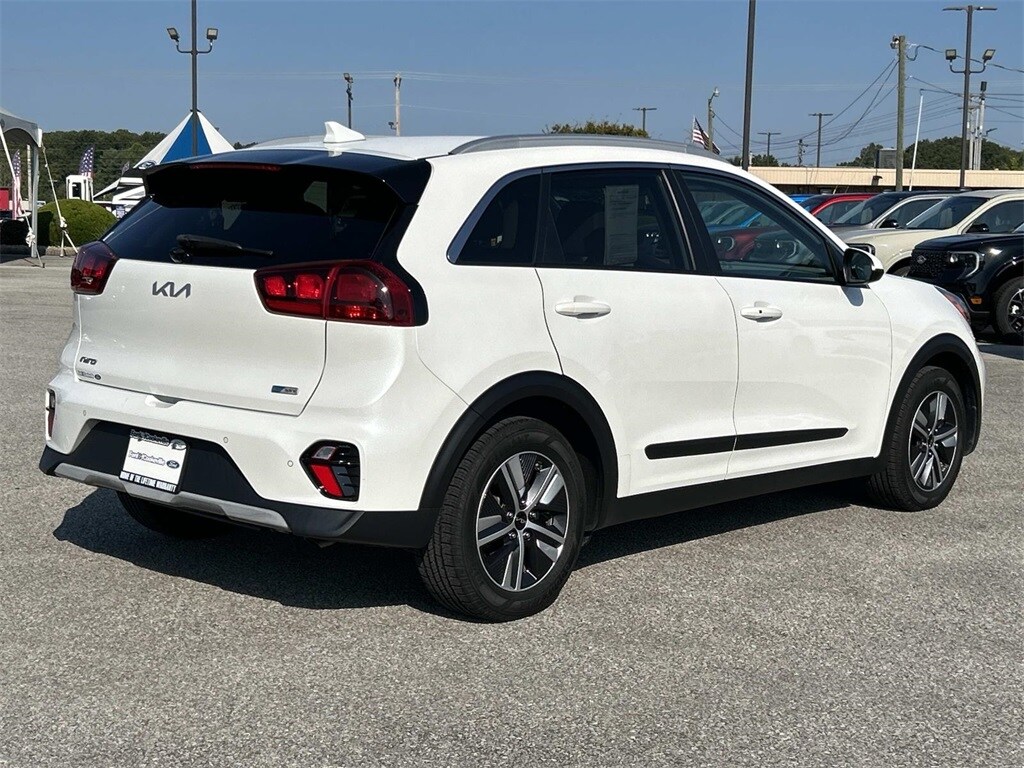Certified 2022 Kia Niro LXS SUV