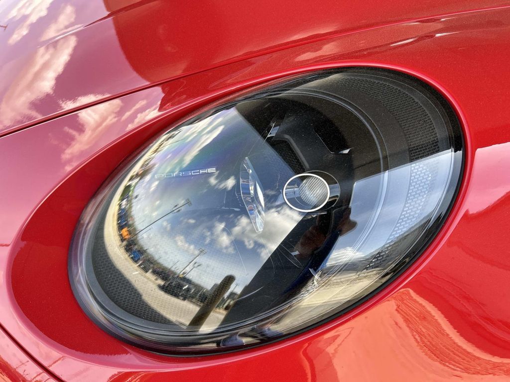 2024 Porsche 911 GTS - Photo 9