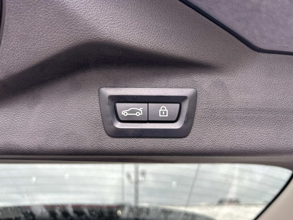 2021 BMW X7 40i - Photo 22